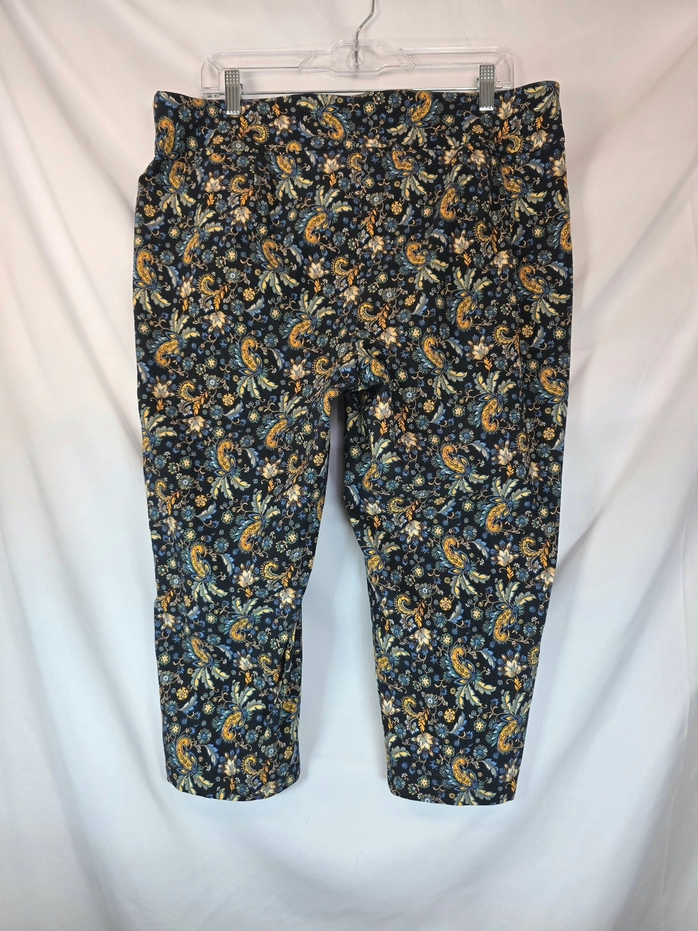 Coral Bay Women's Stretch Resortwear Summer Fall Floral Crop Capri Pants Sz 16W - Picture 6 of 6